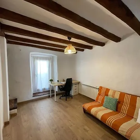 Ca La Neus - Casa Per 8 Persones Al Poble De * Mura