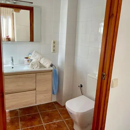 Ca La Neus - Casa Per 8 Persones Al Poble De Mura